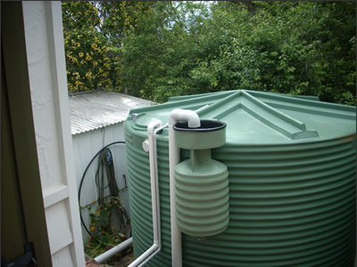 Poly tank plumbed with flush device installation Perth Australia